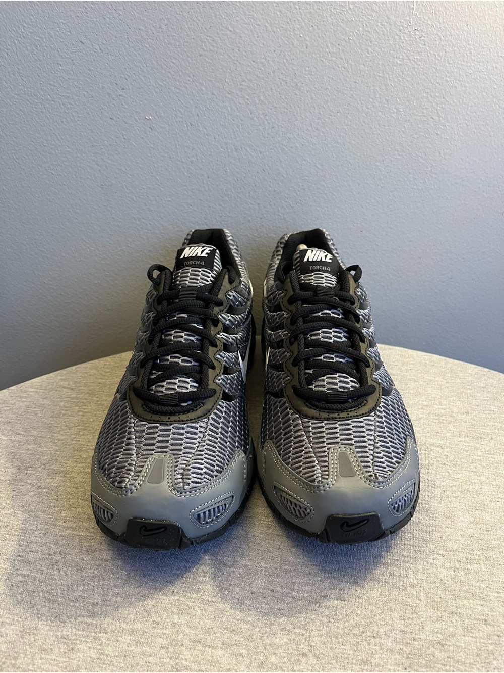 Nike Air Max Torch 4 Cool Grey White Black Athletic Men Shoes Size 10 343846-012 - Picture 3 of 12